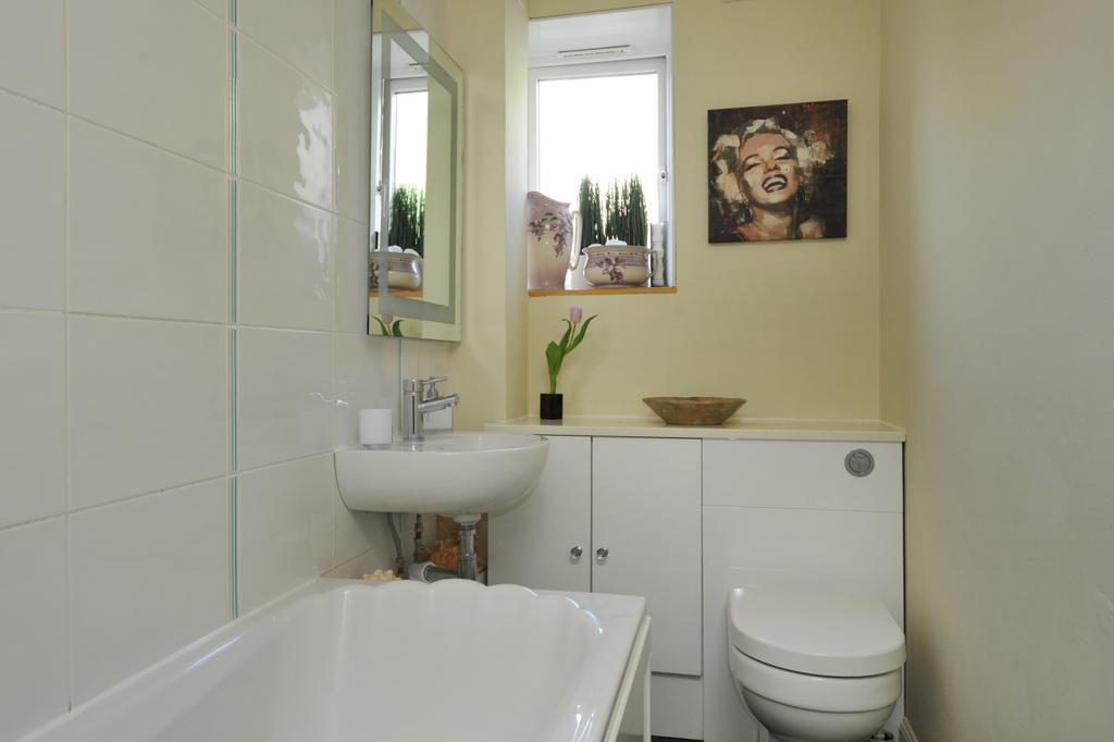 Kensington Court Apartment Бат Екстериор снимка