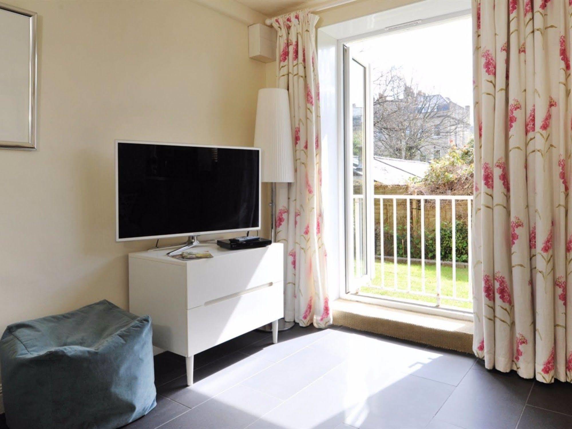 Kensington Court Apartment Бат Екстериор снимка