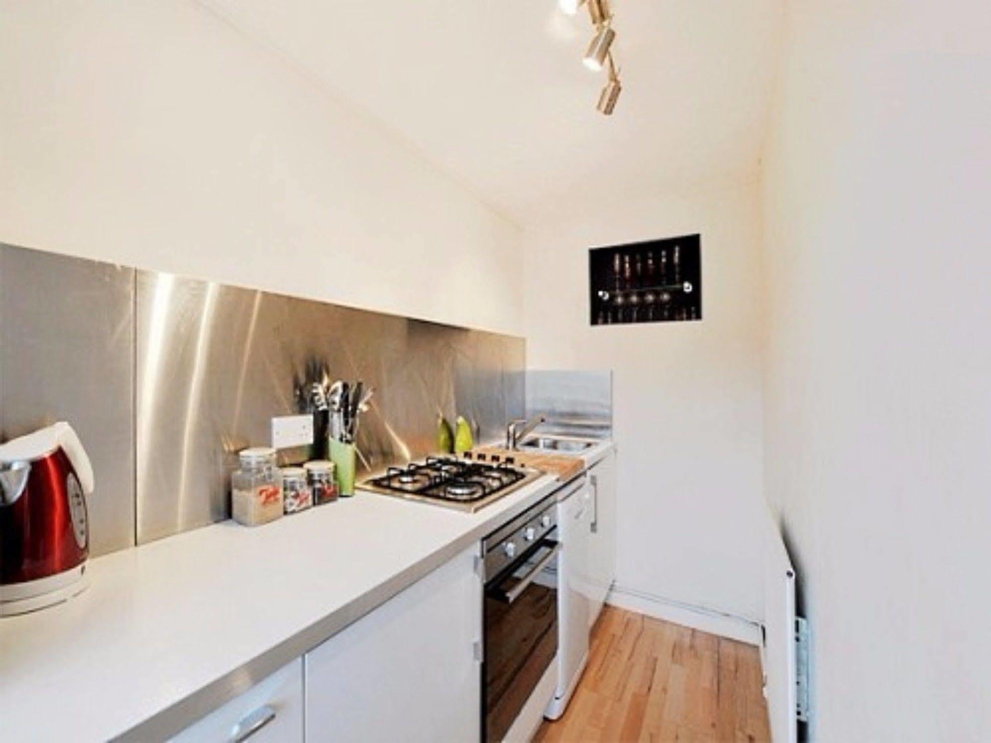 Kensington Court Apartment Бат Екстериор снимка