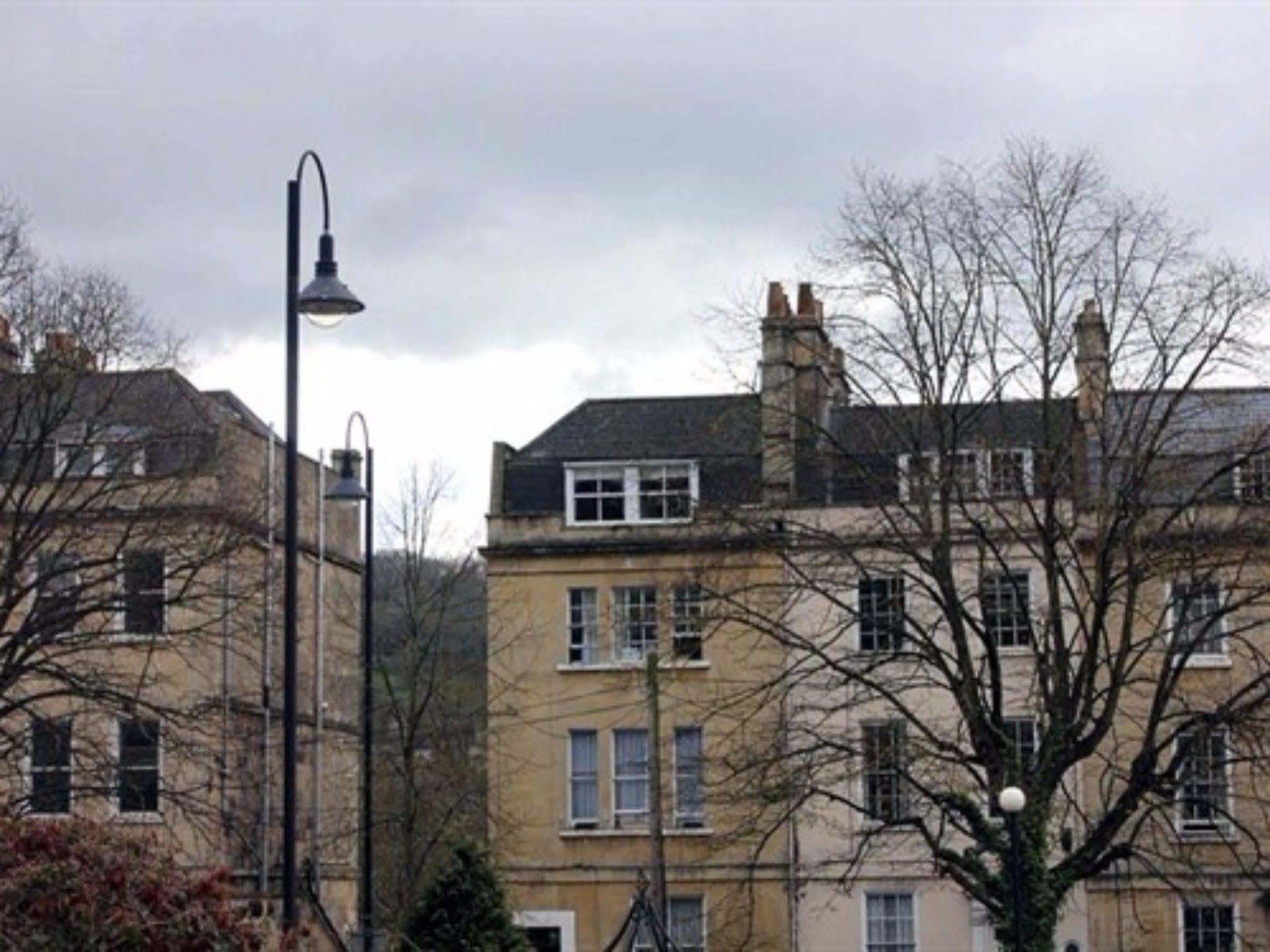 Kensington Court Apartment Бат Екстериор снимка
